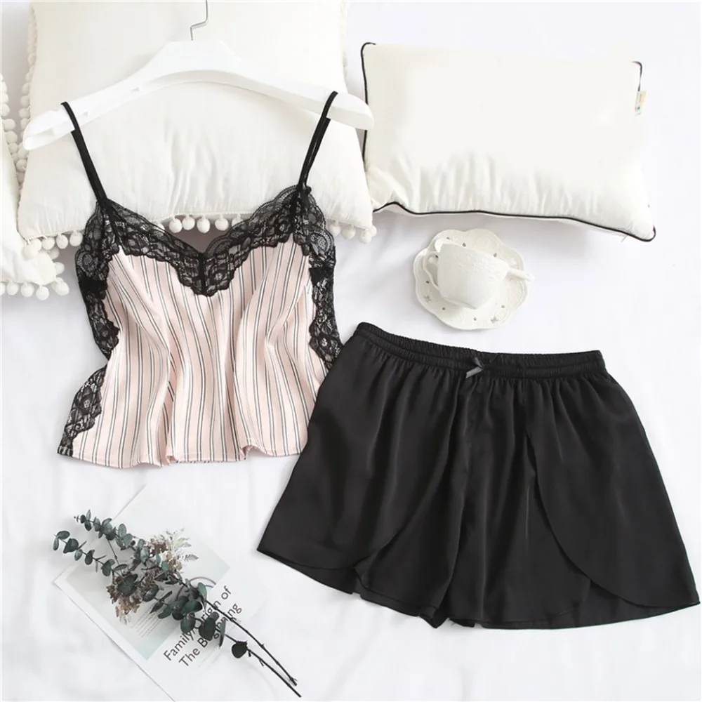 

Women Sexy Sleepwear Striped Pajama Set Black Lace V-Neck Sleeveless Pyjamas Cute Polyester Shorts Pijama Mujer Algodon 2019