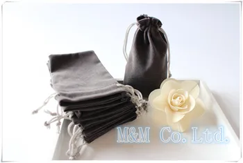 

Customized Logo velvet Pouch Velvet Drawstring bag Jewelry Gift Bags