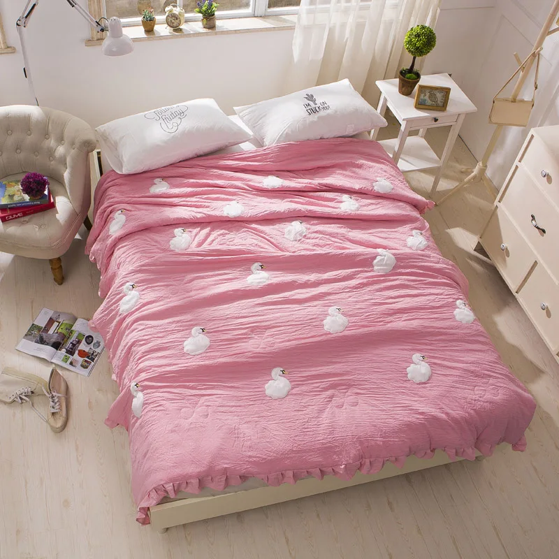 Summer Quilt Swan Printed Quilt Lightweight Summer Quilt Pink Queen
