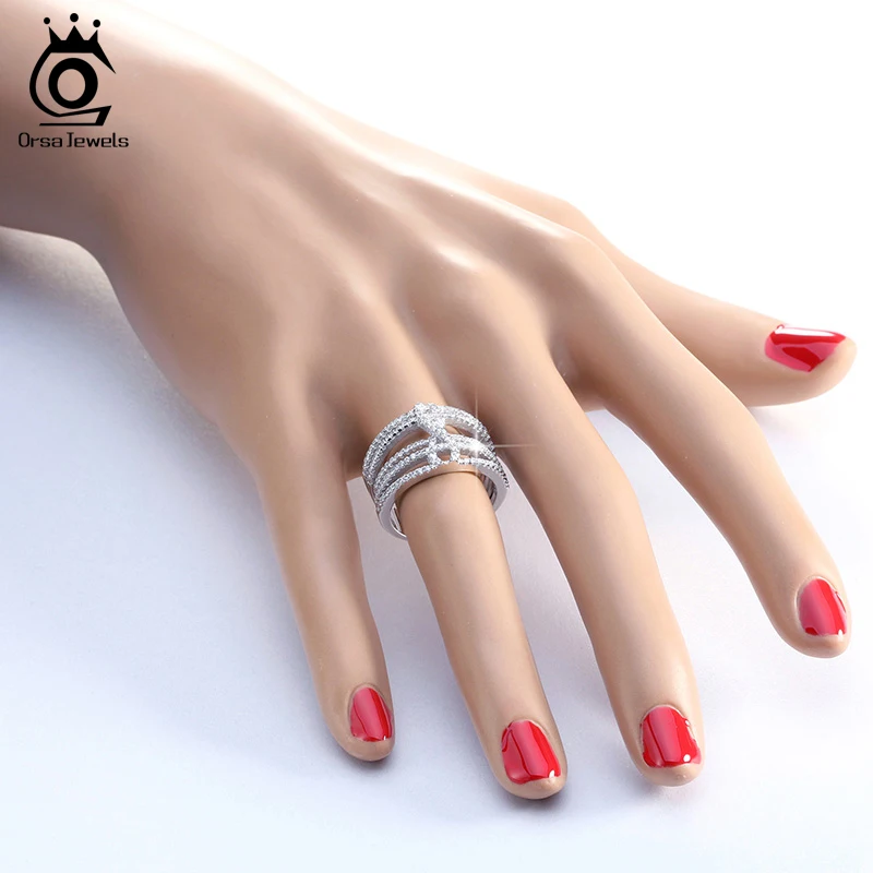 ORSA JEWELS Women Rings Infinity Shape Statement Female Party Finger Ring Wholesale Luxury Jewelry Gift OR83