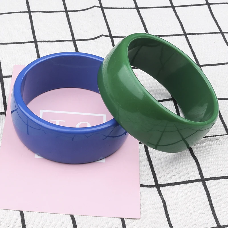 

Plastic Candy Color Acrylic Bangles For Women Solid Color Ladies Bangles New Fashion Wide Bangles Bracelets Women Accessories