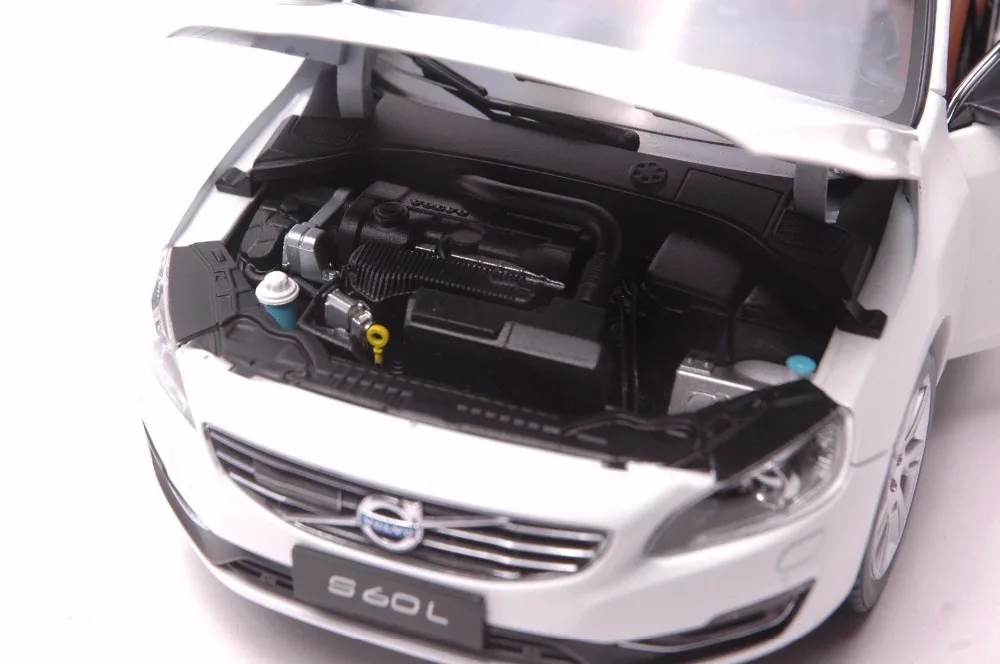 1:18 литья под давлением модель для Volvo S60L белый сплав игрушечный автомобиль миниатюрная Коллекция подарков S60