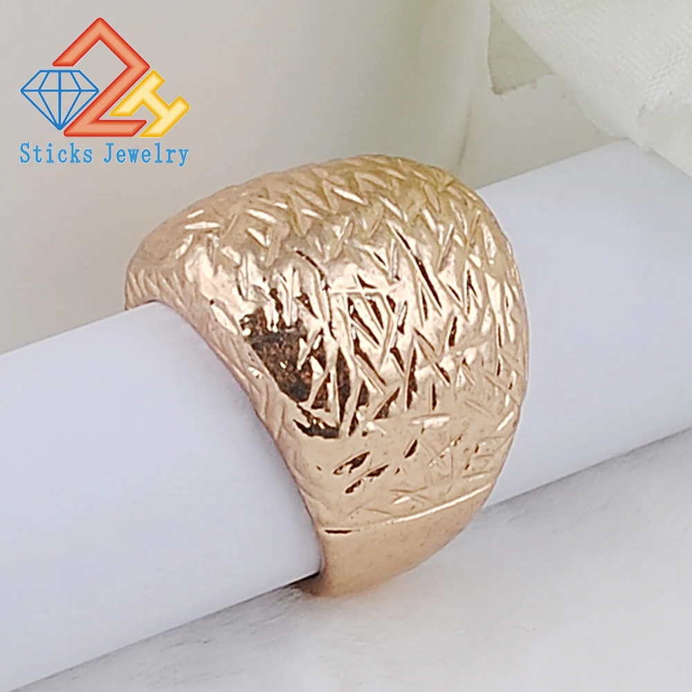

Charm Etched Alloy Plating KC Gold Ring Wedding Ring