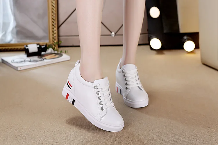 Akexiya/Новые модные кожаные белые кроссовки на танкетке со скрытым каблуком; Женская Белая обувь на платформе со шнуровкой; женская повседневная обувь