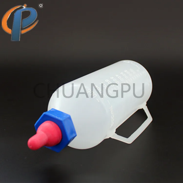 

1.5L Plastic Lamb Milk Feeding Bottle with Handle