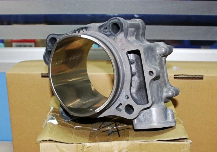 

CYLINDER ASSY SET INCLUDE PISTON PISTON PIN PISTON RING GASKET FOR CRF 450 2008 MODEL YEAR