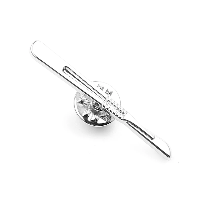 

Tiny Silver Color Scalpel Brooch Surgical Knife Lapel Pins Medical Anatomical Tools Jewelry Creative Gifts for Doctors Physician
