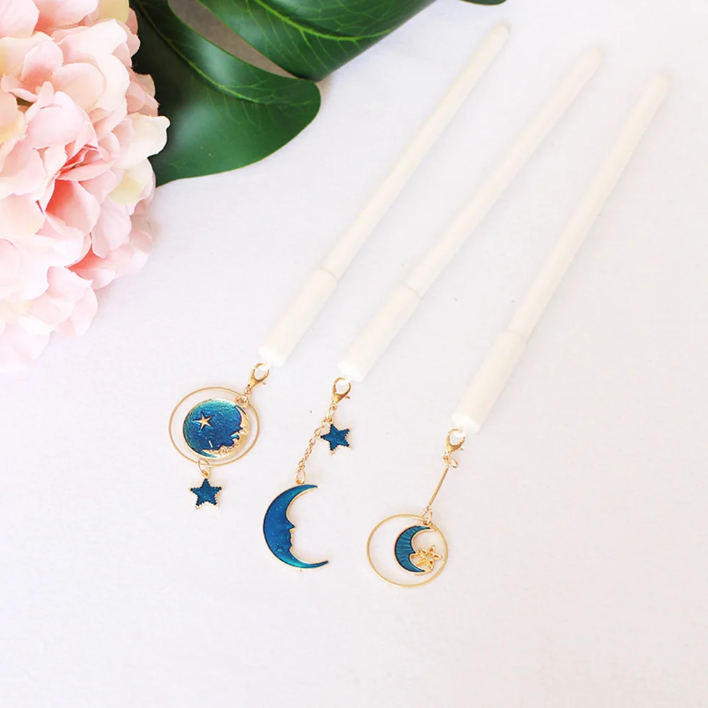

2Pcs/lot 0.5 mm Blue Starry Sky Star Moon Pendant Gel Pen Signature Pen Escolar Papelaria School Office Supply Promotional Gift