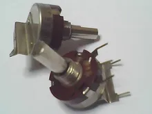 2 PÇS/LOTE RV202YP B501 potenciômetro TOCOS Uo 20 metade do eixo mm
