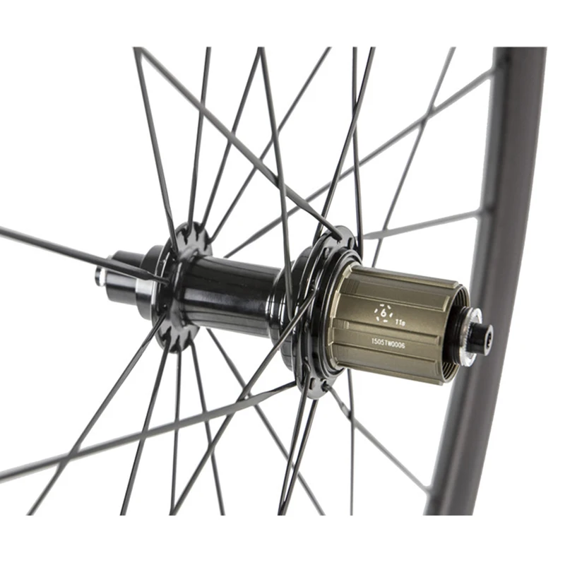 Excellent High Performance Road Carbon Fiber Wheelset Clincher 38mm Racing Road Wheels Powerway Hub 5 Excellent High Performance Road Carbon Fiber Wheelset Clincher 38mm Racing Road Wheels Powerway Hub 5