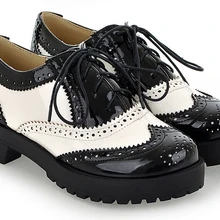 Красивые новые модные из лакированной кожи черно-белый цвет Кружево танец Туфли на плоской платформе Для женщин Four Seasons Туфли-оксфорды для Для женщин бренд