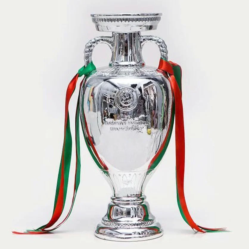 

Delaunay Cup Trophy 1:1 Model Replica 45cm Large Size Euro European Cup Championship for Fans Bar Club Home Souvenir Memento New