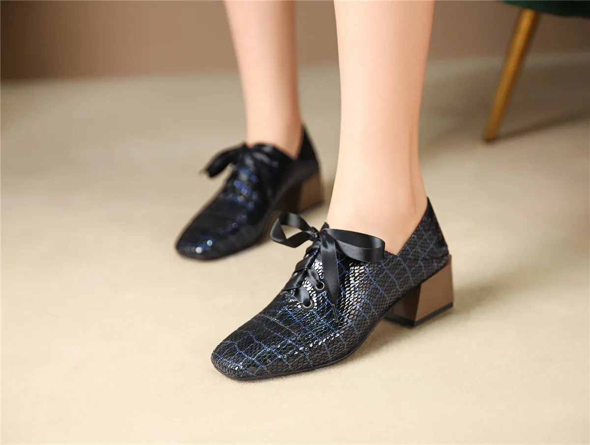 Большой размер 11; женские туфли-оксфорды из натуральной кожи на шнуровке на плоской подошве; Женская удобная обувь в британском стиле; обувь со змеиным узором