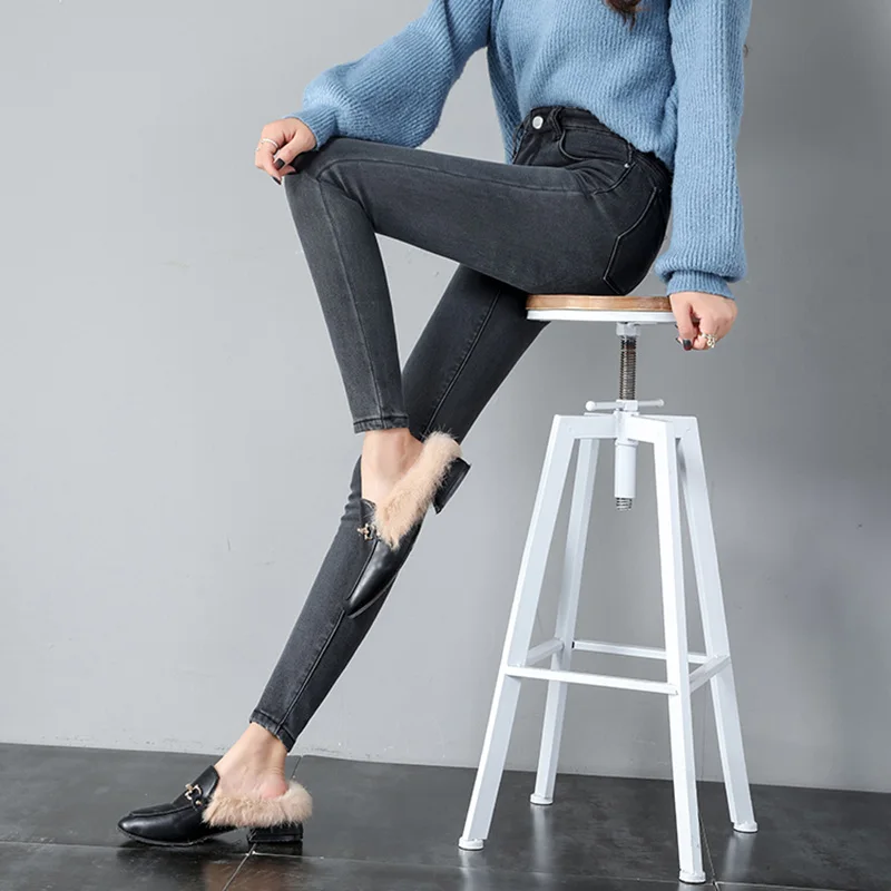 Зимние узкие джинсы-карандаш с высокой талией для женщин, большие размеры, синие и черные эластичные джинсы для мам, женские джинсы, женские брюки и джинсы - Цвет: deep gray