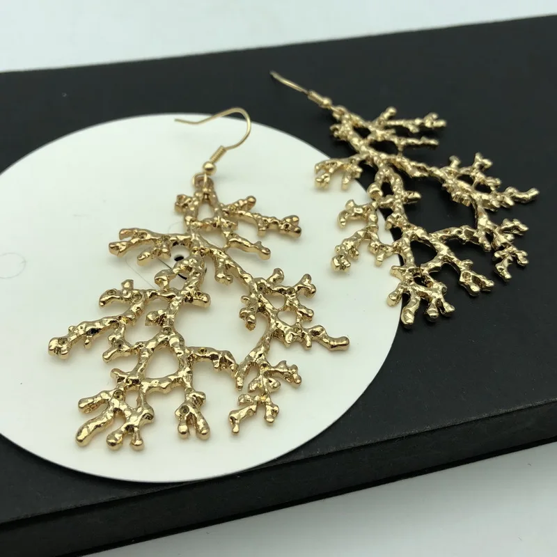 F.J4Z New Women Earrings Fashion Designer Alloy Coral Pendant Earrings Oversize Lady Party Earrings Dropship Jewelry