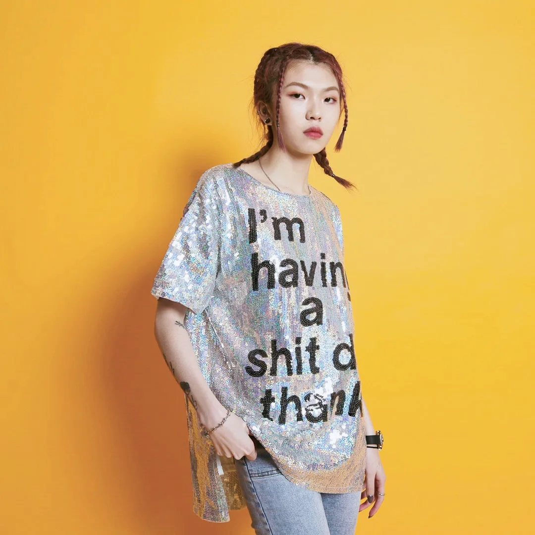 Уличная мода личности полные Блестящие Блестки буквы свободно сплит с коротким рукавом футболки