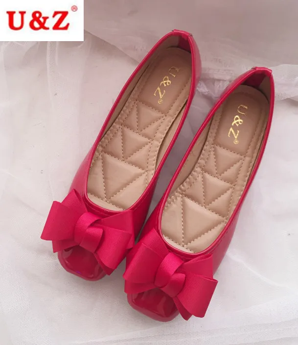 bow square toe heels