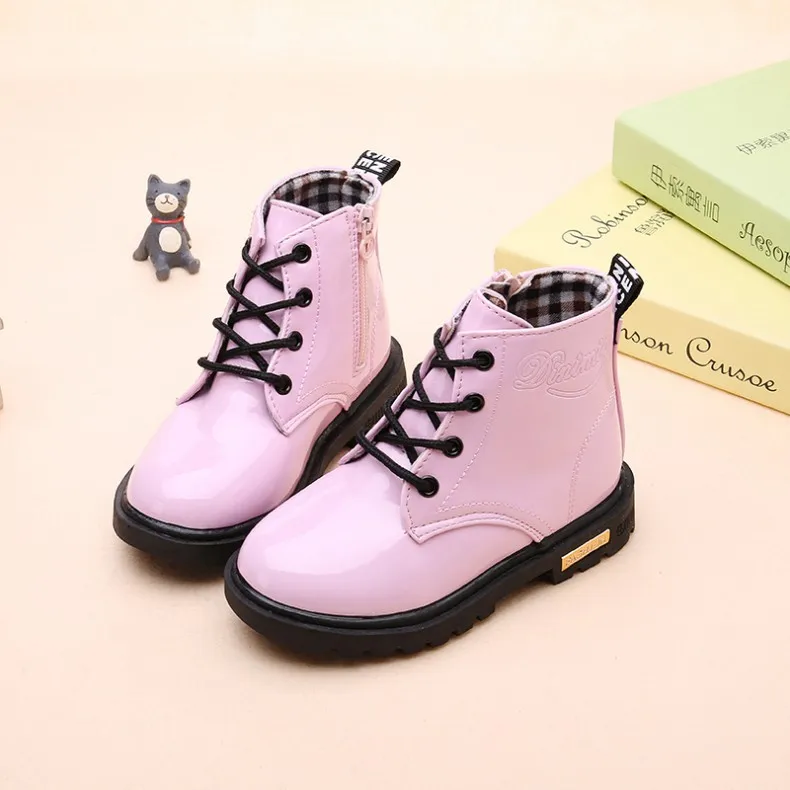 

Girl's boots spring and autumn new boys' leather boots children's single boots slip girl's boots with velveteen baby shoes