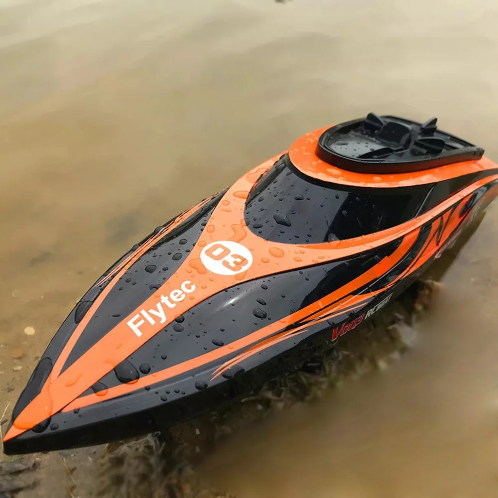 

High Speed RC Boat High-Efficiency Motors Self-Righting Racing Boat With Self-Righting Function Built-In Water Cooling System