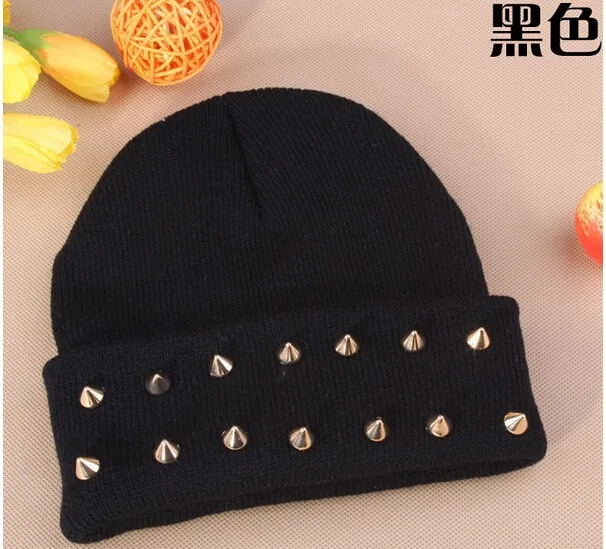 5 шт. трикотажные Неон Для женщин Для мужчин Beanie Девушки Осень Повседневное Кепки шипованных с заклепками теплые зимние Шапки унисекс 19 флуоресцентный Цвета