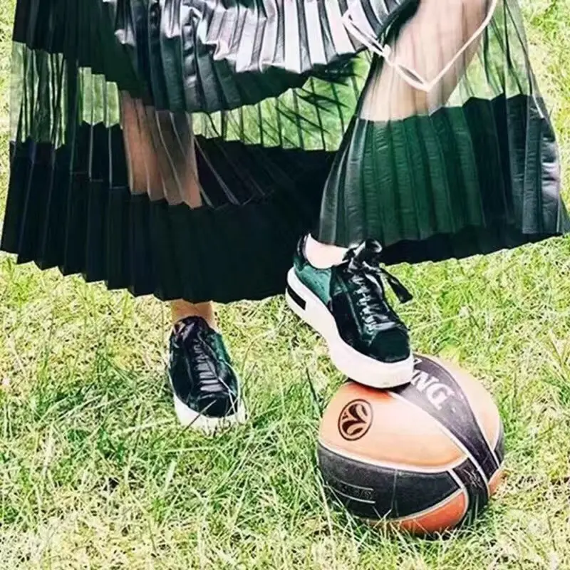 

2018 autumn new Korean casual thick white shoes Suede lace-up square head thick Muffin platform single shoes female.