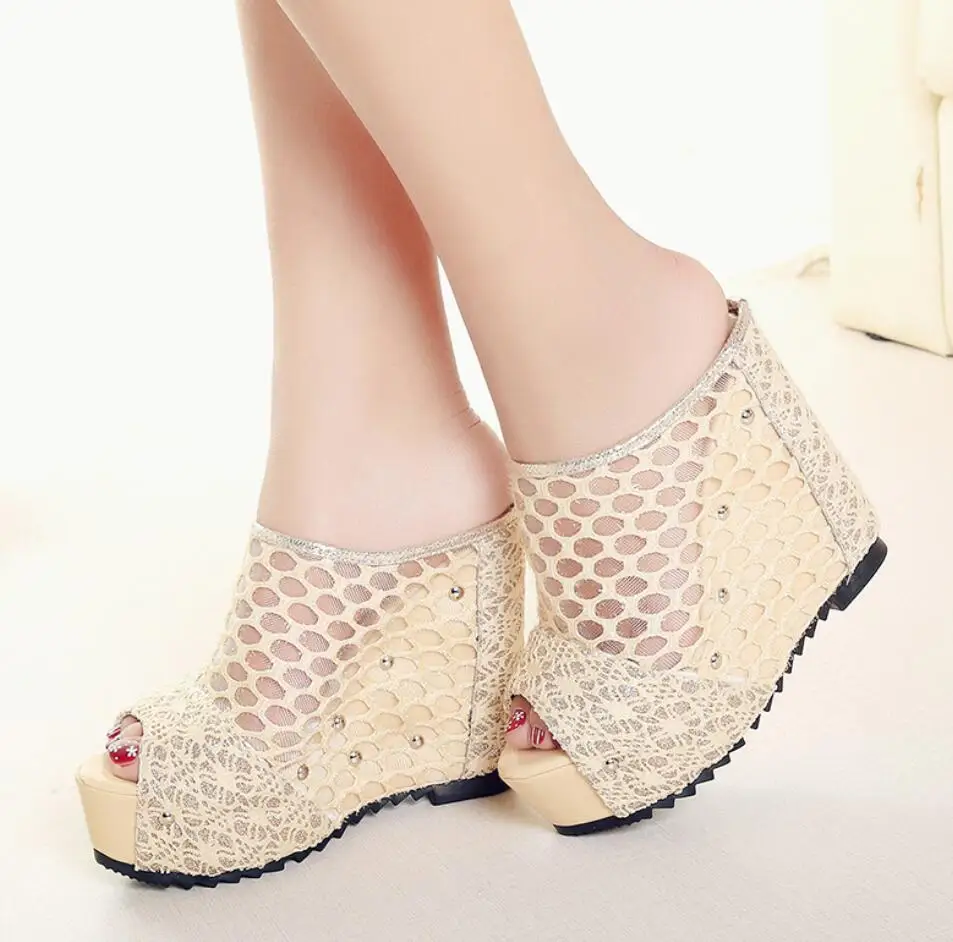 Chaussures femme ete/; женские сланцы на полой платформе; обувь на танкетке и высоком каблуке 12,5 см; женские летние босоножки на платформе; basket femme