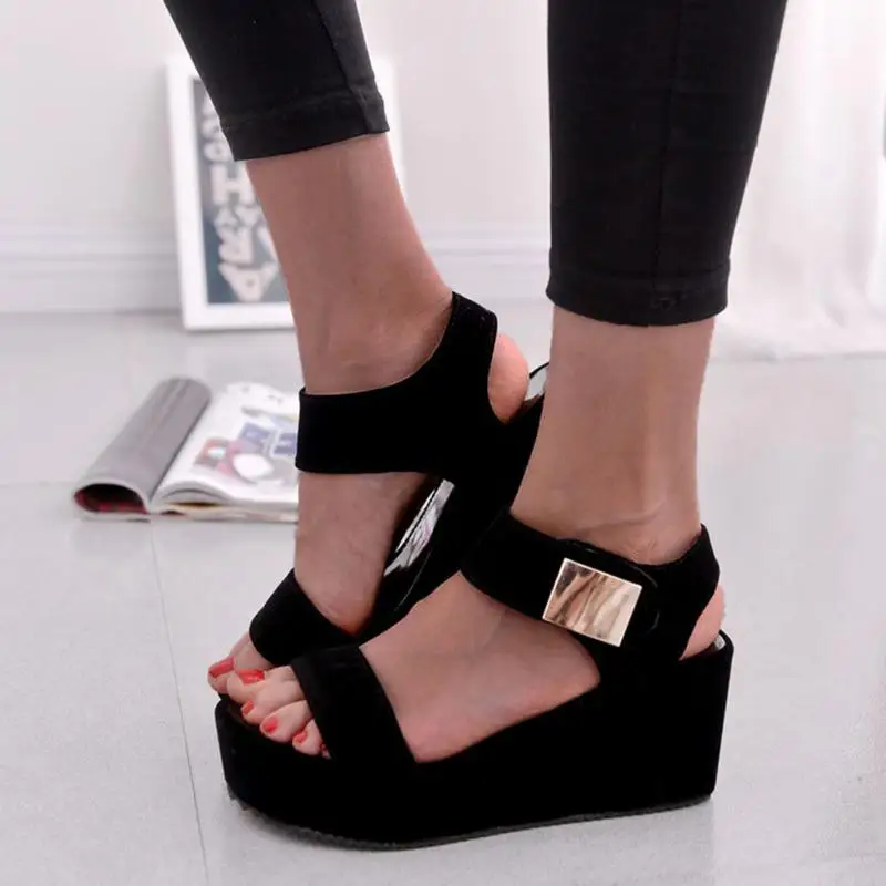 

Women Girls Summer Decorative Sheet-metal Buckle Sandals High Platform Wedge Heel with an Open Toe Solid Color Sandals