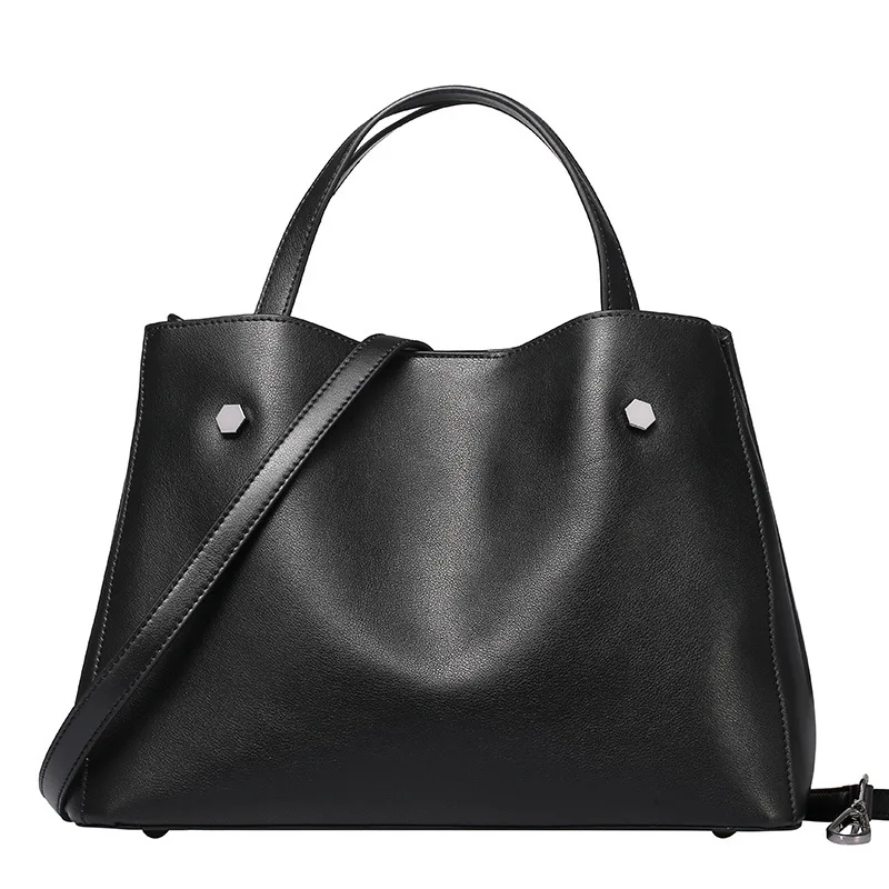 2018 зимняя Большая вместительная женская сумка из натуральной кожи с заклепками