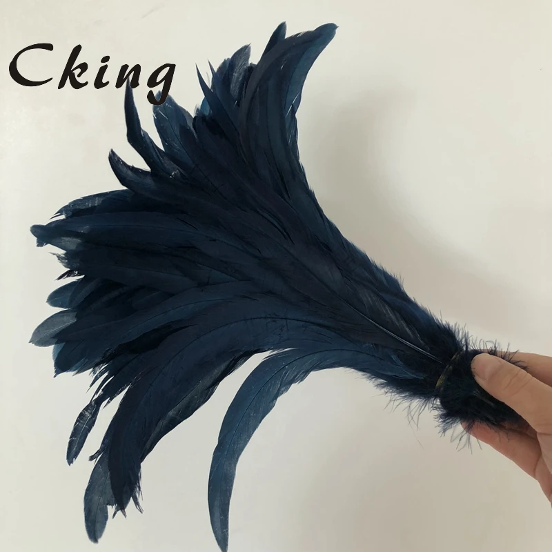 

Оптовая продажа, 500 шт., высококачественные темно-синие петушиные перья 40-45 см, натуральные фотошлейфы для украшения дома/сада