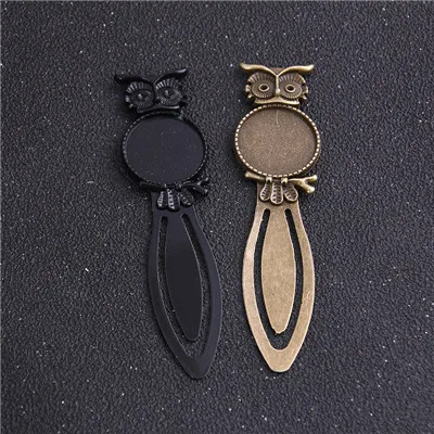 2pcs Three Color 20mm Cameo Steel Animal Owl Bookmarks Round Cabochon Settings Jewelry Blank Charm - Color: two color