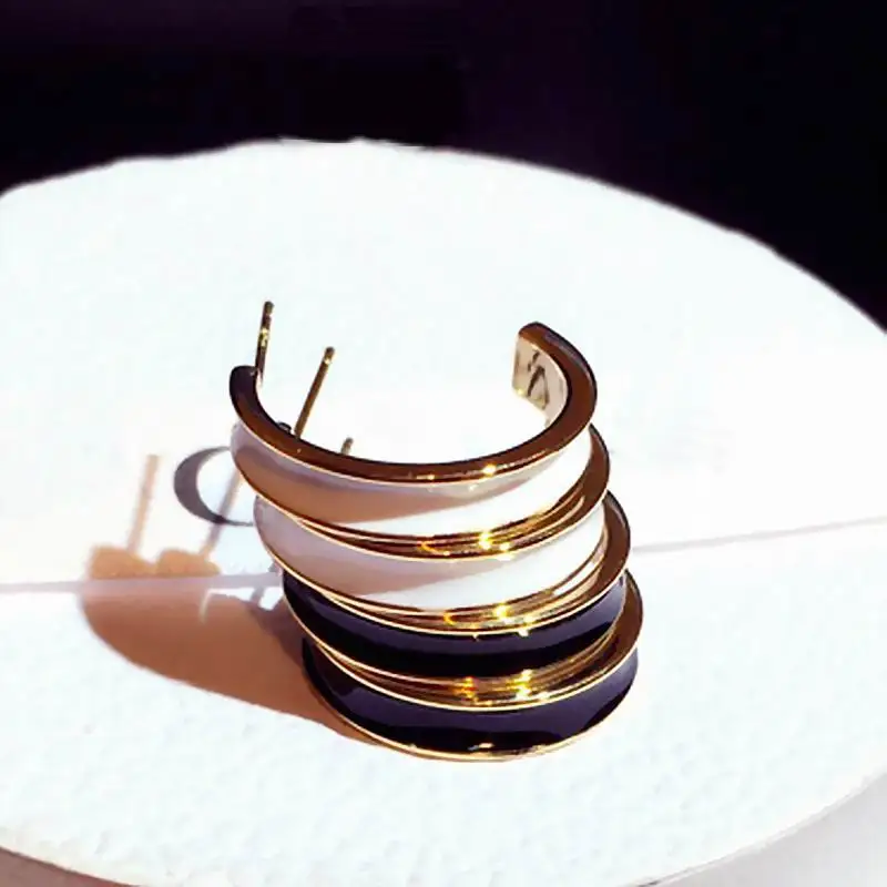 

Fine White Black Small C Shaped Earrings For Women Fashion Jewelry 2019 Delicate oorbellen Temperament Gifts