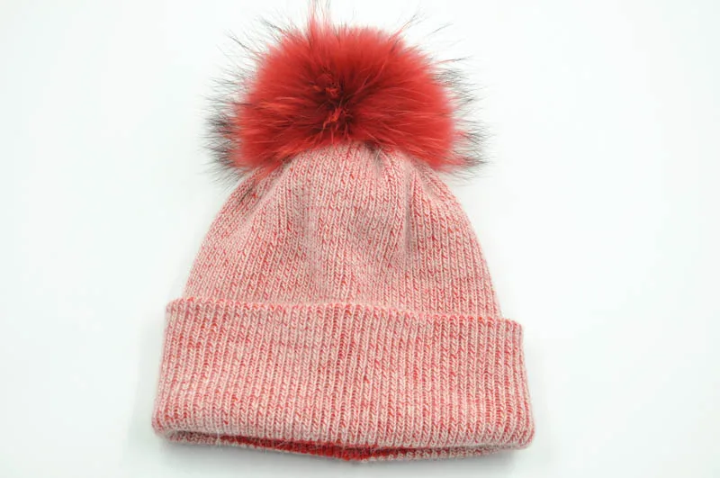 Зимняя женская шерстяная шапка из натурального меха енота с помпонами в полоску Осенняя вязаная шапка для женщин Skullies шапка с натуральным мехом помпоном шапка - Цвет: Red match fur