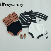 Комплект для малышей, красивый и нейтральный стиль, вязаный костюм с брюками для маленьких мальчиков и девочек, с пуговицами сбоку, в полоску, комплект из 2 предметов для девочек