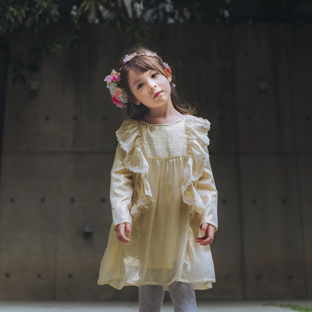 Платье для девочек; шелковое платье высокого качества; осеннее платье принцессы с длинными рукавами и золотыми оборками для маленьких девочек