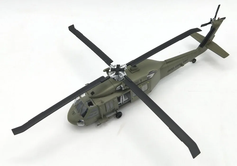 1:72 Американская модель вертолета черный ястреб 37017 Коллекционная