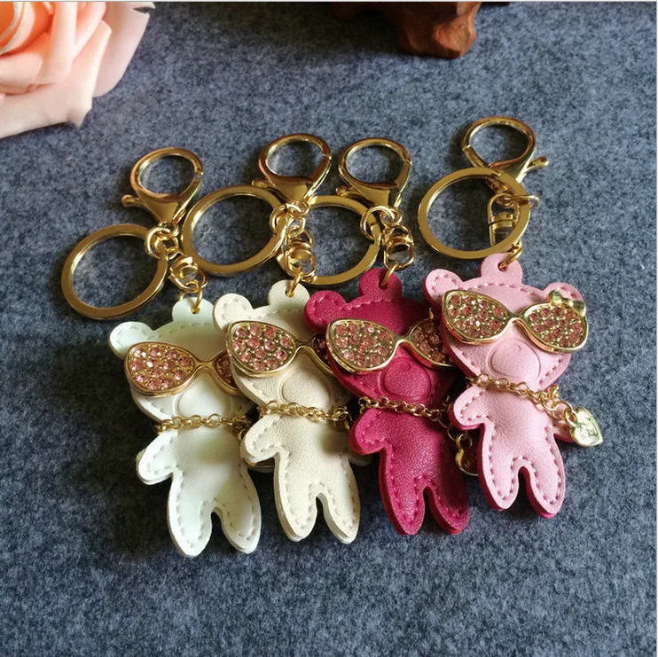 Wholesale Fashion Leather Car Keychain Auto Keyring PU leather Strap