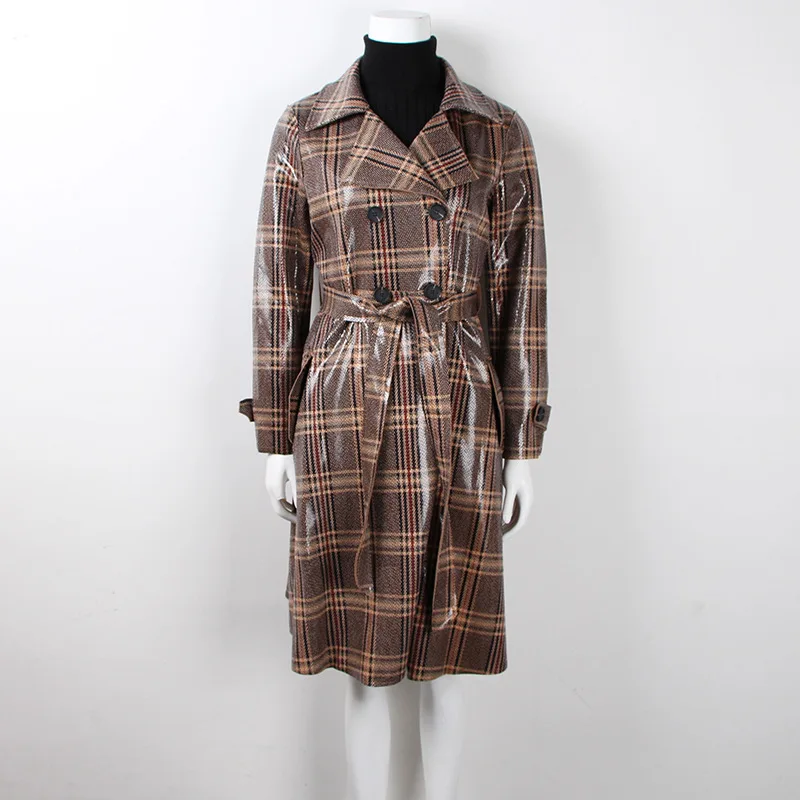 

South Korean Version of The Windbreaker Woman Autumn 2019 New Style Temperament Slimming Long Snake Skin Plaid Thin Coat Women