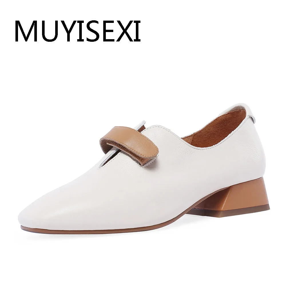 zapatos de tacon grueso bajo