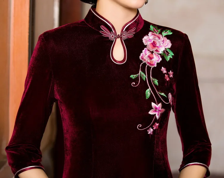 Элегантная дама бархат Cheongsam ретро свадебное платье вышивка Cheongsam платье Fashion тонкий мать платье Cheongsam платье