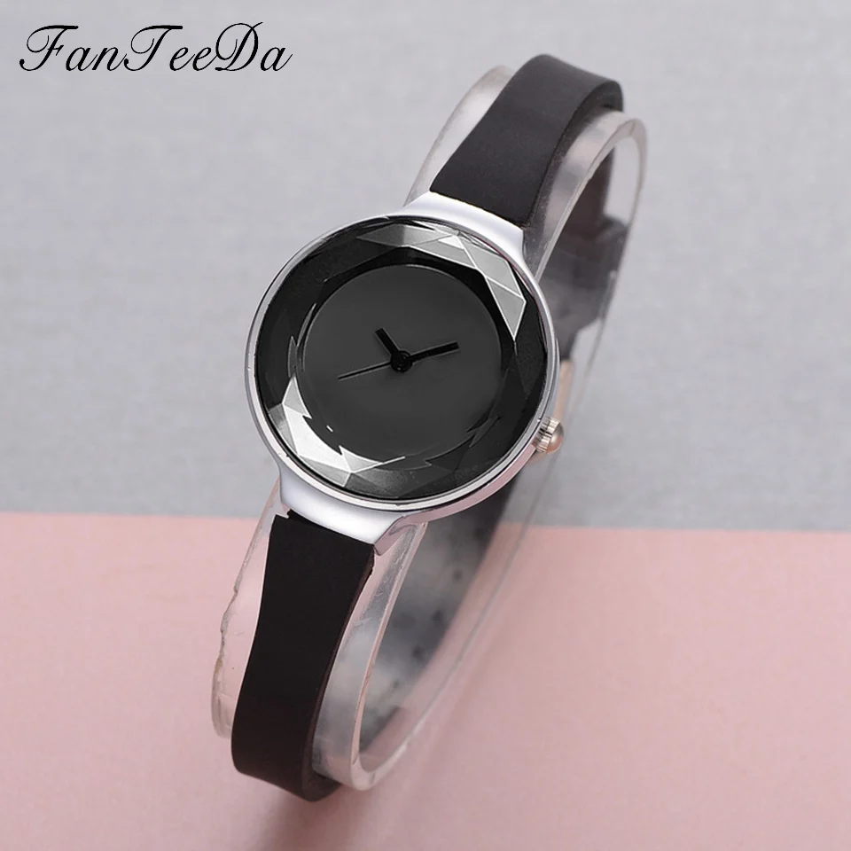 

FanTeeDa Fashion Silicone Strap Quartz Watch Outdoor Casual Business Wristwatch Geometry Luxury Watches Womens Female Watch