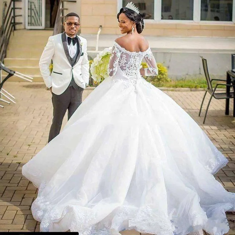2019-plus-size-wedding-dresses-bridal-gowns-a-line-long-sleeves-off-the-shoulder-ball-sweep-train-country-wedding-dress-lace-appliqued (1)