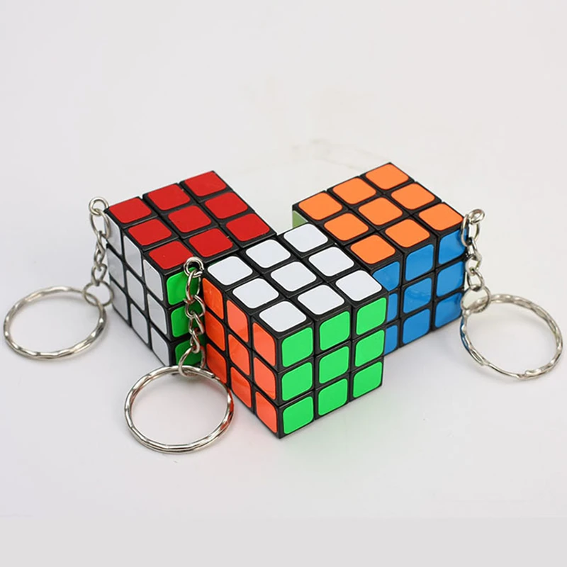 

2pcs Mini 3x3x3 Magic Cube Keychain Pendant Speed Twist Puzzle Games Educational Learning Toys for Kids 3CM