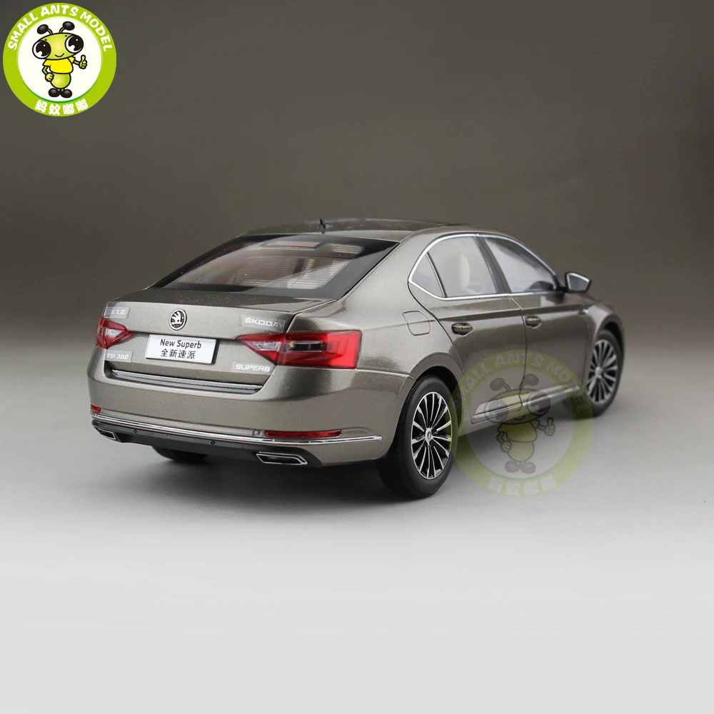 1/18 Skoda SUPERB литой металл модель автомобиля игрушка день рождения девочки мальчика подарок золотой цвет