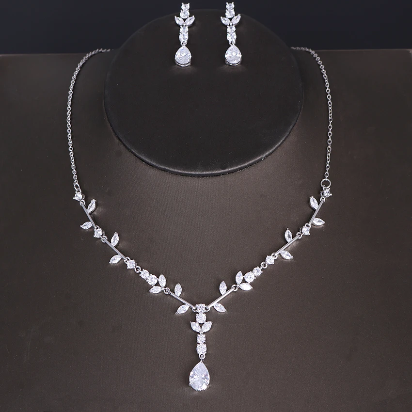 

Xinyun High-end Simple Zircon Necklace Two-piece Set Elegant Bride Wedding Accessories Ladies Party Necklace Ornaments