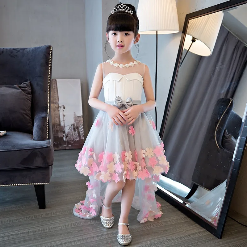 2017 New Korean Sweet Girls Children Princess Dress With Long Mesh Tail Kids Flowers Wedding Birthday Train Ball Gown Dresses цена 2017 New Korean Sweet Girls Children Princess Dress With Long Mesh Tail Kids Flowers Wedding Birthday Train Ball Gown Dresses цены онлайн