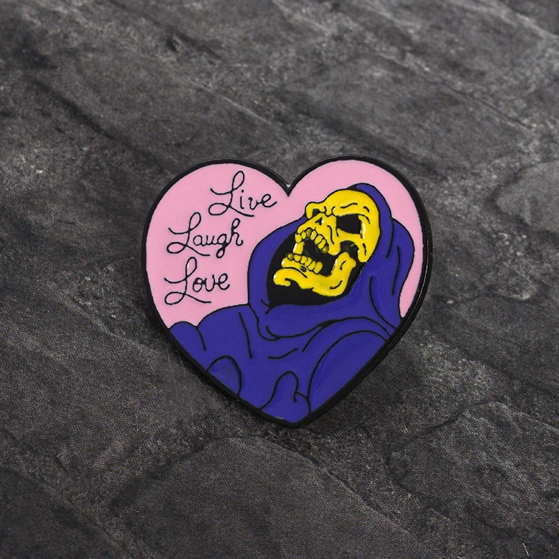 

Skeleton Heart Brooch Pin Punk Skull Soft Enamel Pin Badge Halloween Pin for Women Men Hat Backpack Clothes Pin Button Jewelry