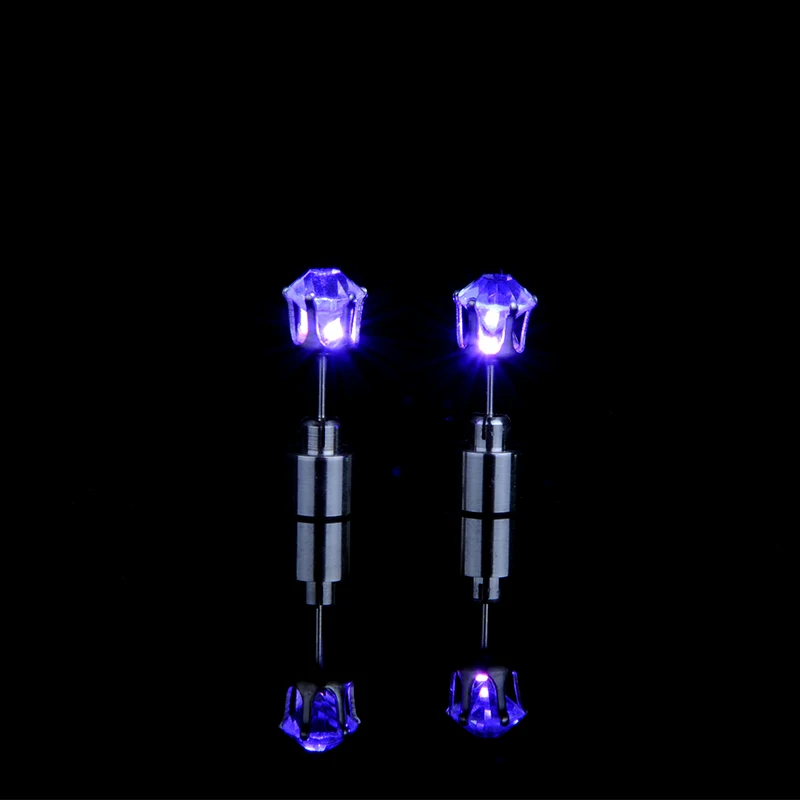 purple 1 пара Очаровательная светодиодная серьга светильник-Корона светящаяся кристаллическая серьги-гвоздики из нержавеющей стали для ушей ювелирные изделия для женщин рождественские подарки - Окраска металла: purple