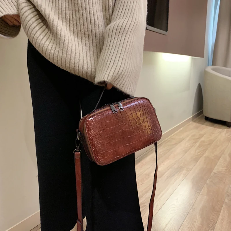 نمط جلدية Crossbody حقائب للنساء 2019 الأزياء صغيرة الألوان الصلبة الكتف حقيبة الإناث حقائب والمحافظ مع مقبض جديد