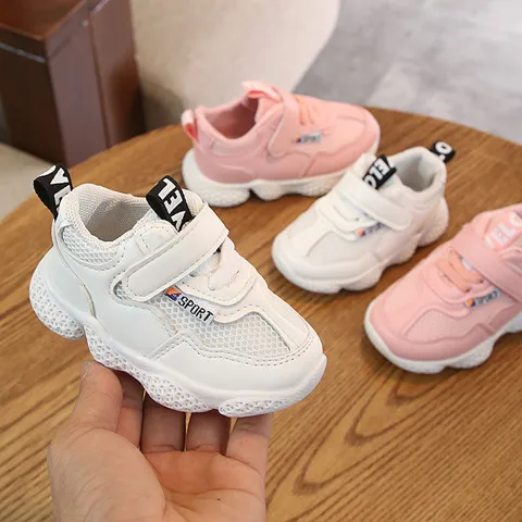 

2019 new children's sports shoes spring