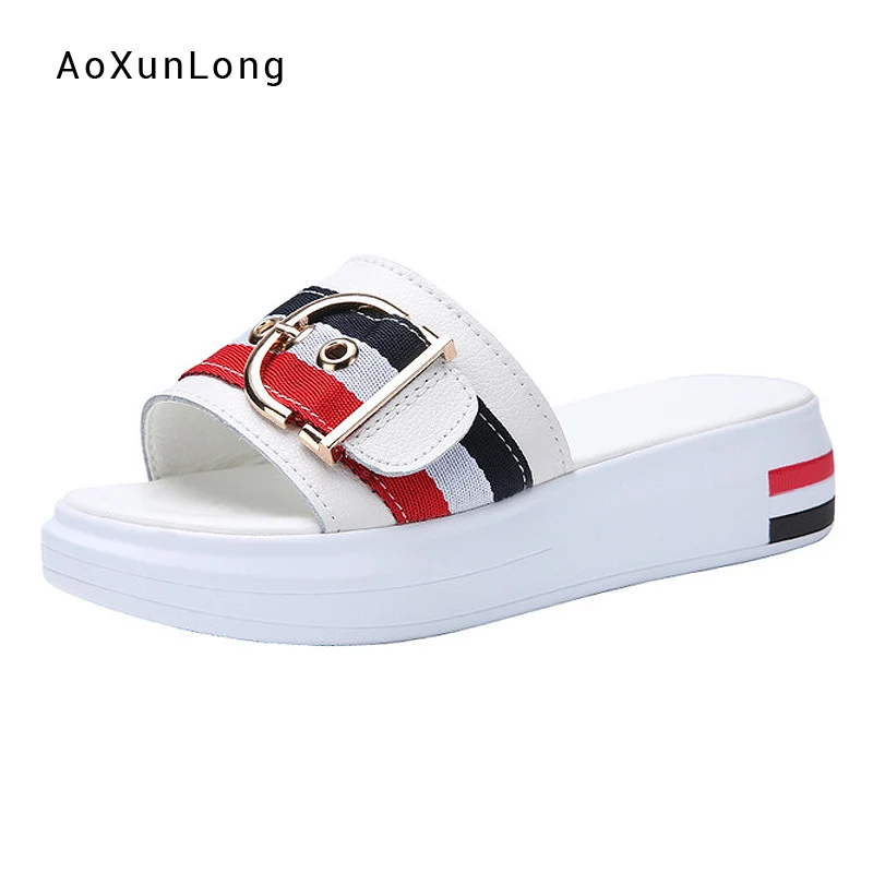 

2019 Summer New Women's Slippers Fashion Metal Buckle Rainbow Striped Leather Slippers White Female Casual Non-slip Slippers